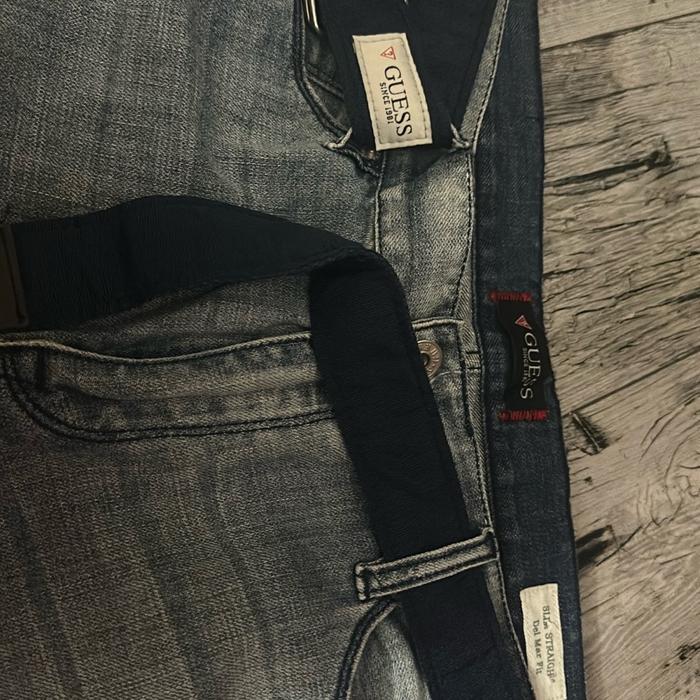Guess Slim Straight Del Mar Fit Jeans size US 36 NWOT